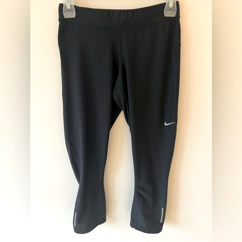 COPY - Nike Dri-Fit workout capris